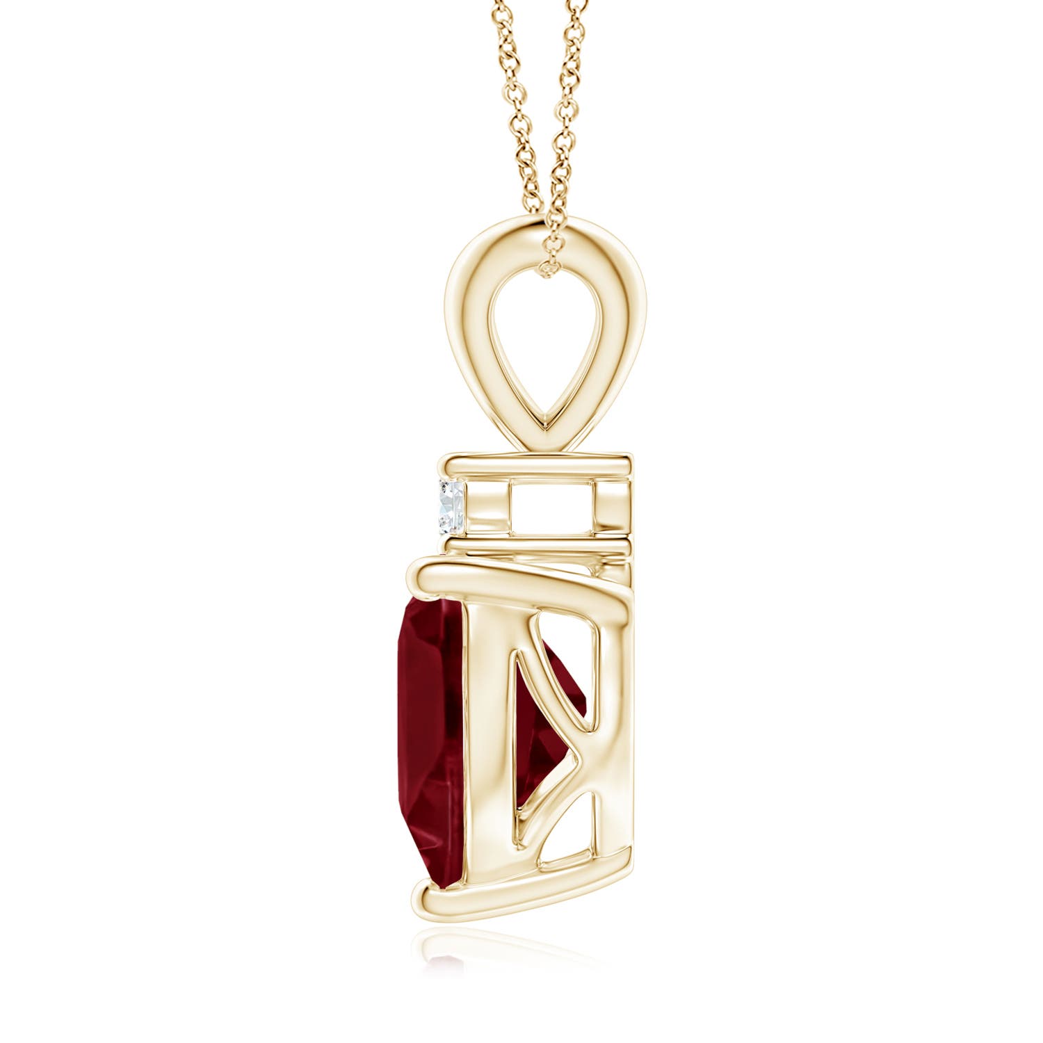 A - Garnet / 1.92 CT / 14 KT Yellow Gold