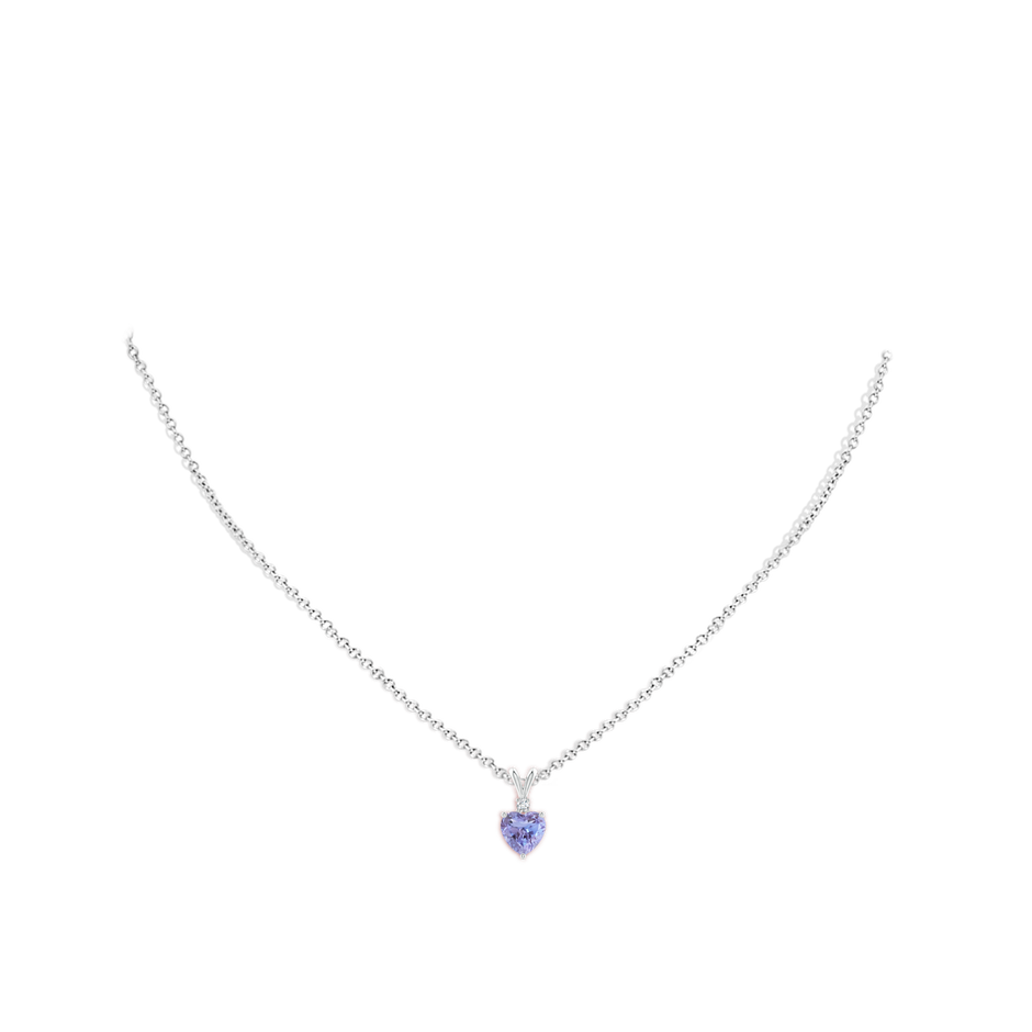 6mm A Heart-Shaped Tanzanite V-Bale Pendant with Diamond in P950 Platinum pen