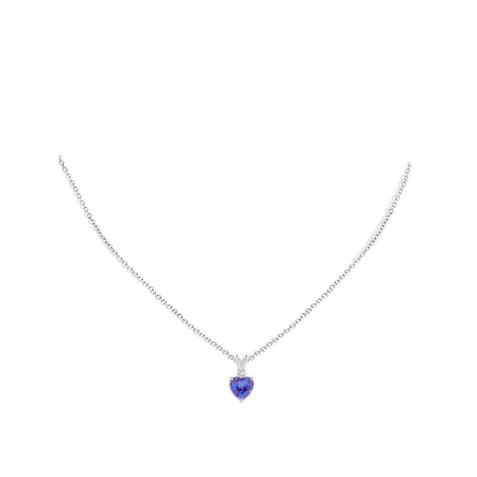 7mm AA Heart-Shaped Tanzanite V-Bale Pendant with Diamond in P950 Platinum pen