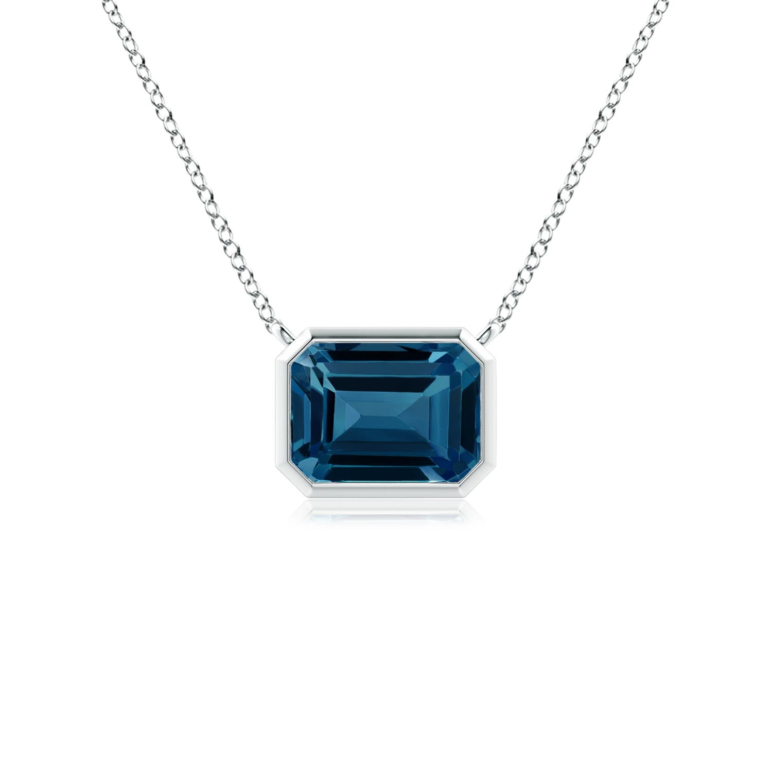 AAAA - London Blue Topaz / 1.2 CT / 14 KT White Gold