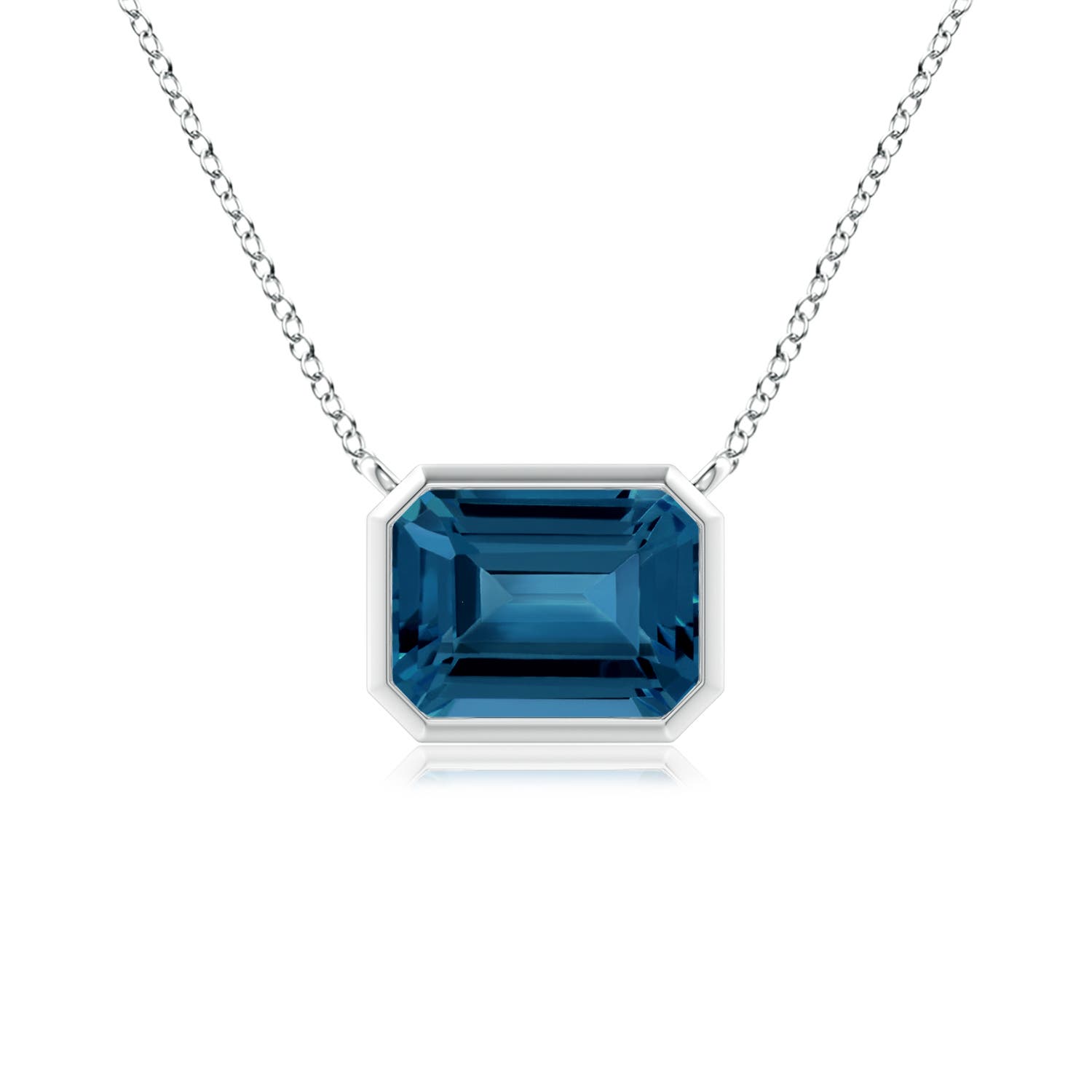 AAA - London Blue Topaz / 1.95 CT / 14 KT White Gold