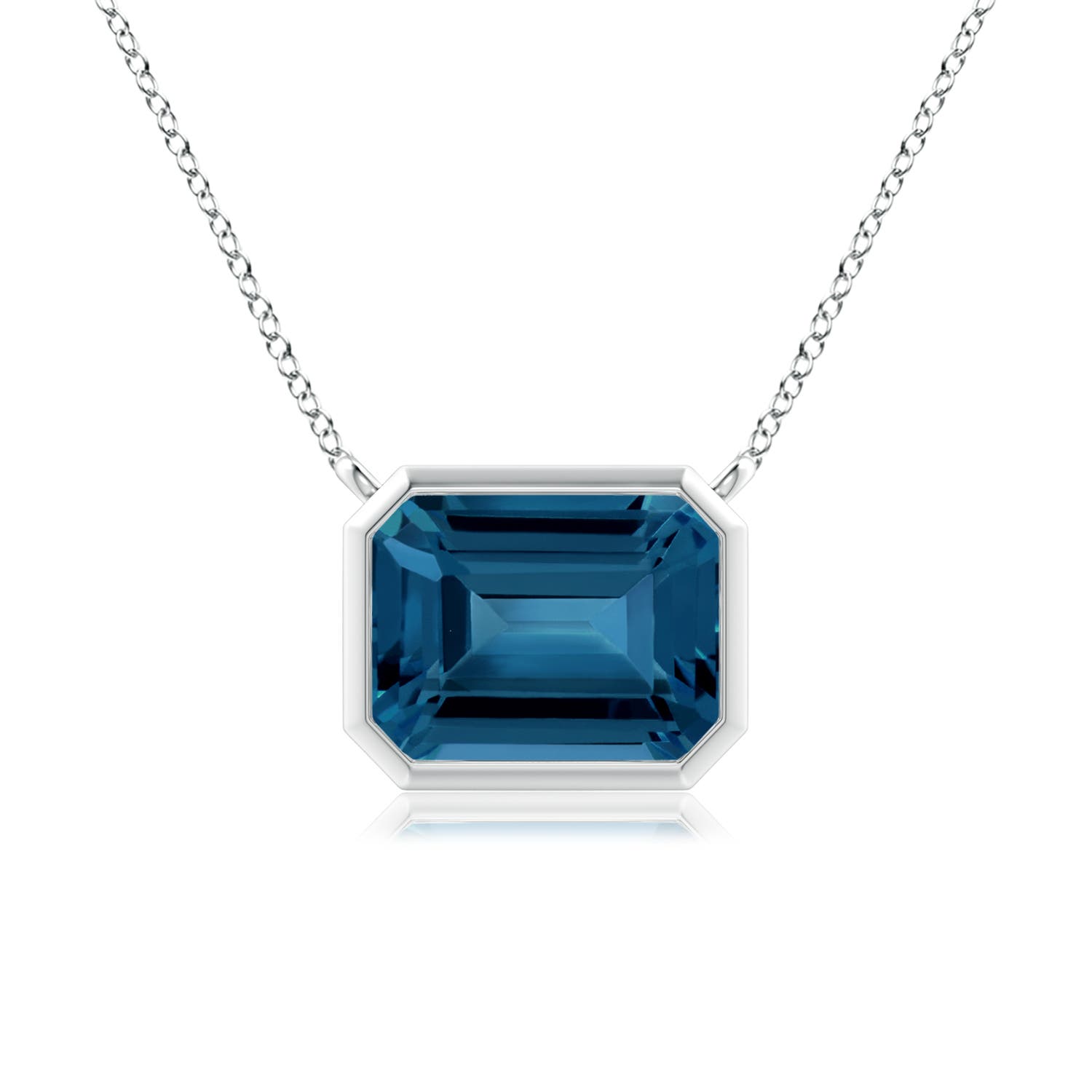 AAA - London Blue Topaz / 2.75 CT / 14 KT White Gold