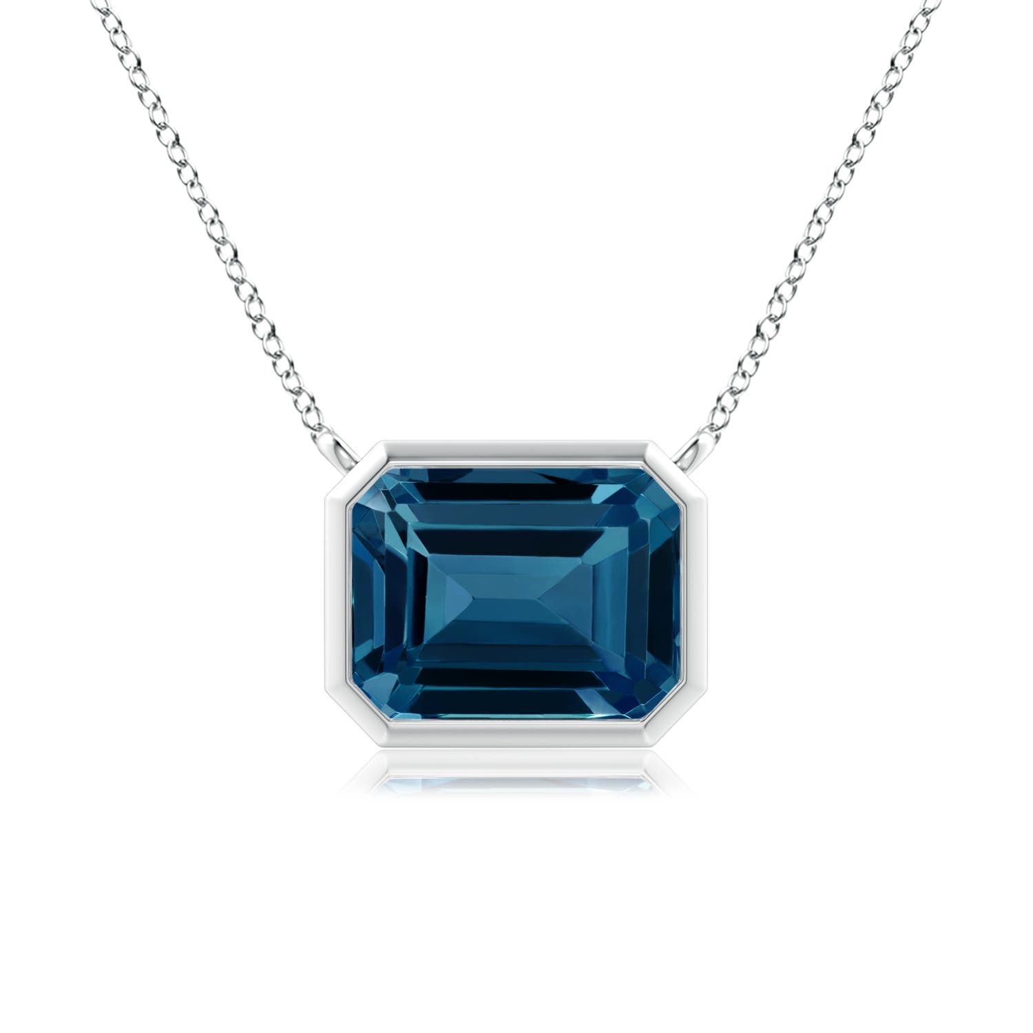 AAAA - London Blue Topaz / 2.75 CT / 14 KT White Gold