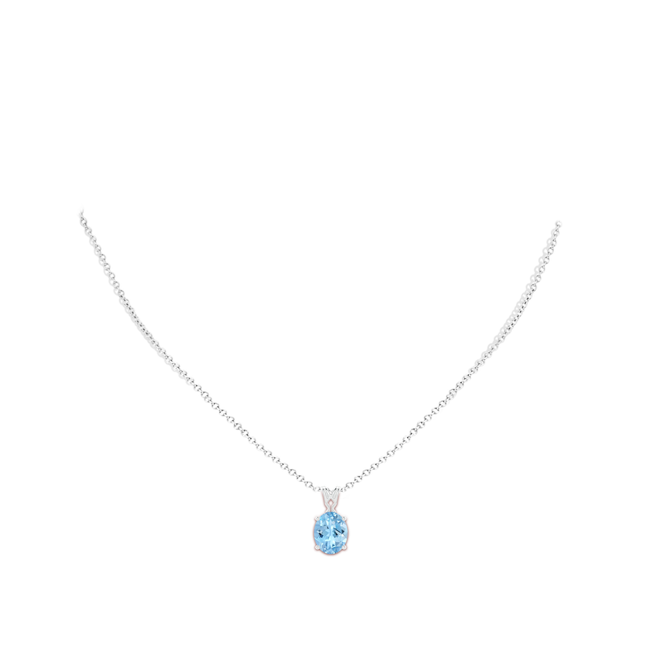 10x8mm AAAA Vintage Inspired Solitaire Oval Aquamarine Pendant in P950 Platinum body-neck
