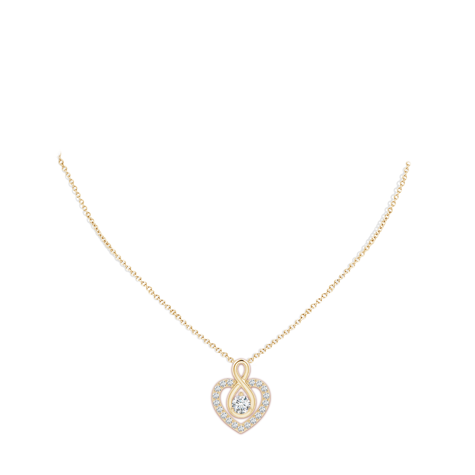 6.4mm GVS2 Diamond Heart Pendant with Infinity Loop in Yellow Gold pen