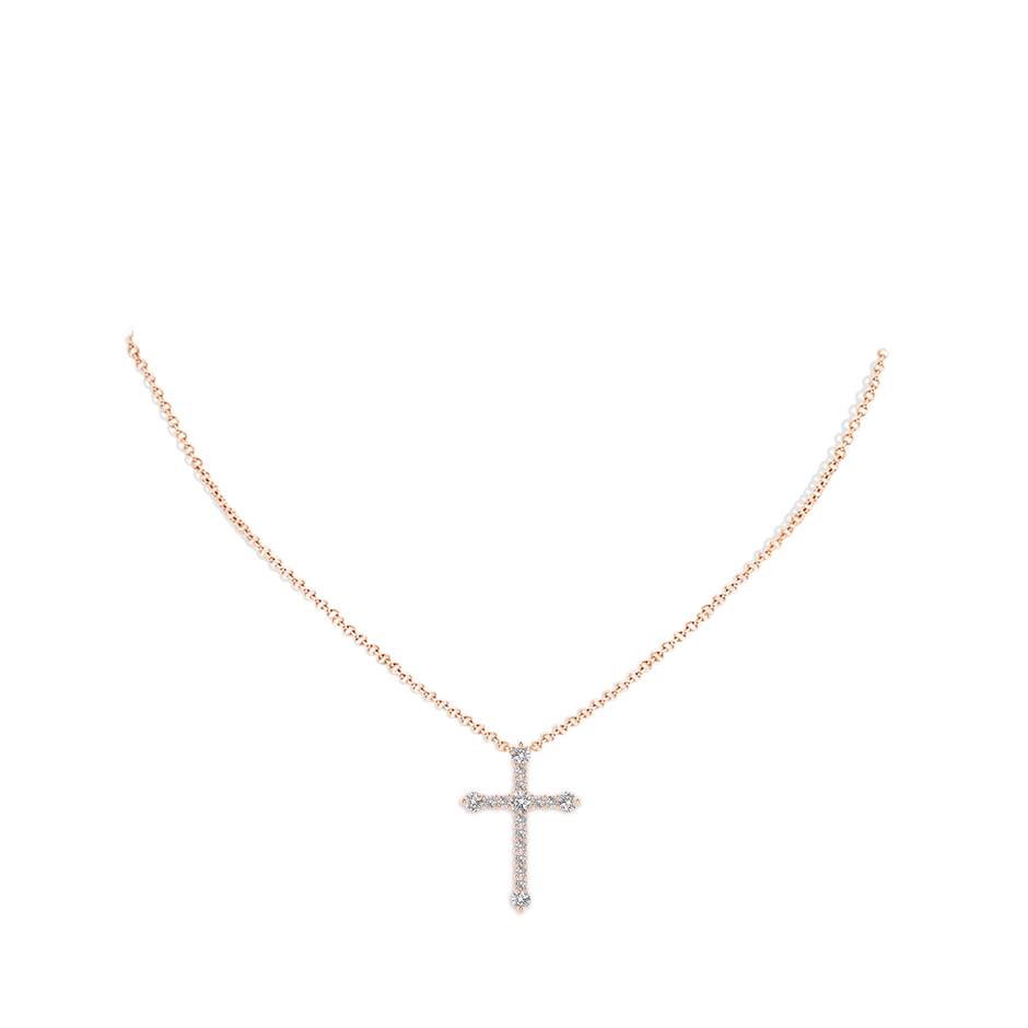 2.4mm IJI1I2 Prong-Set Diamond Budded Cross Pendant in Rose Gold pen