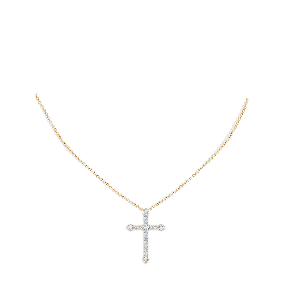2.8mm GVS2 Prong-Set Diamond Budded Cross Pendant in Yellow Gold pen
