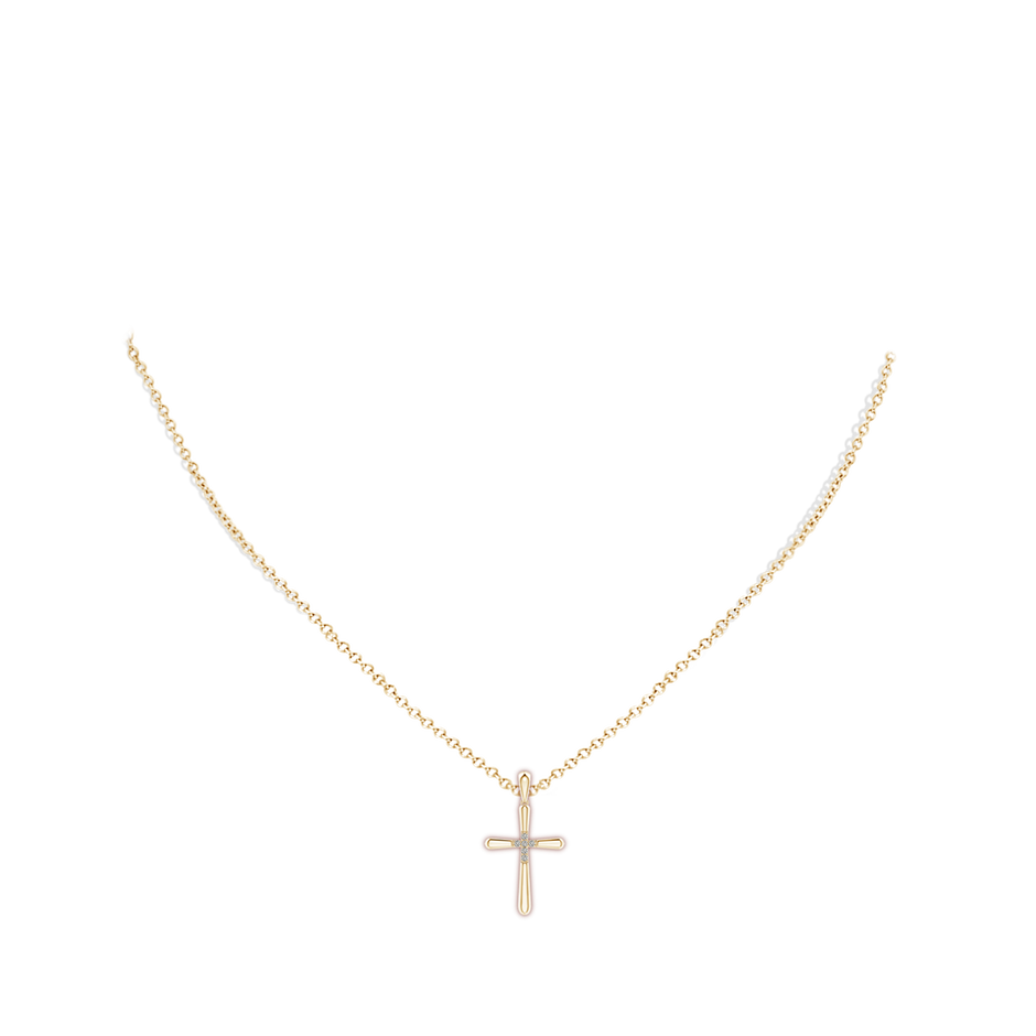 1.2mm KI3 Prong-Set Diamond Fluted Cross Pendant in 18K Yellow Gold pen