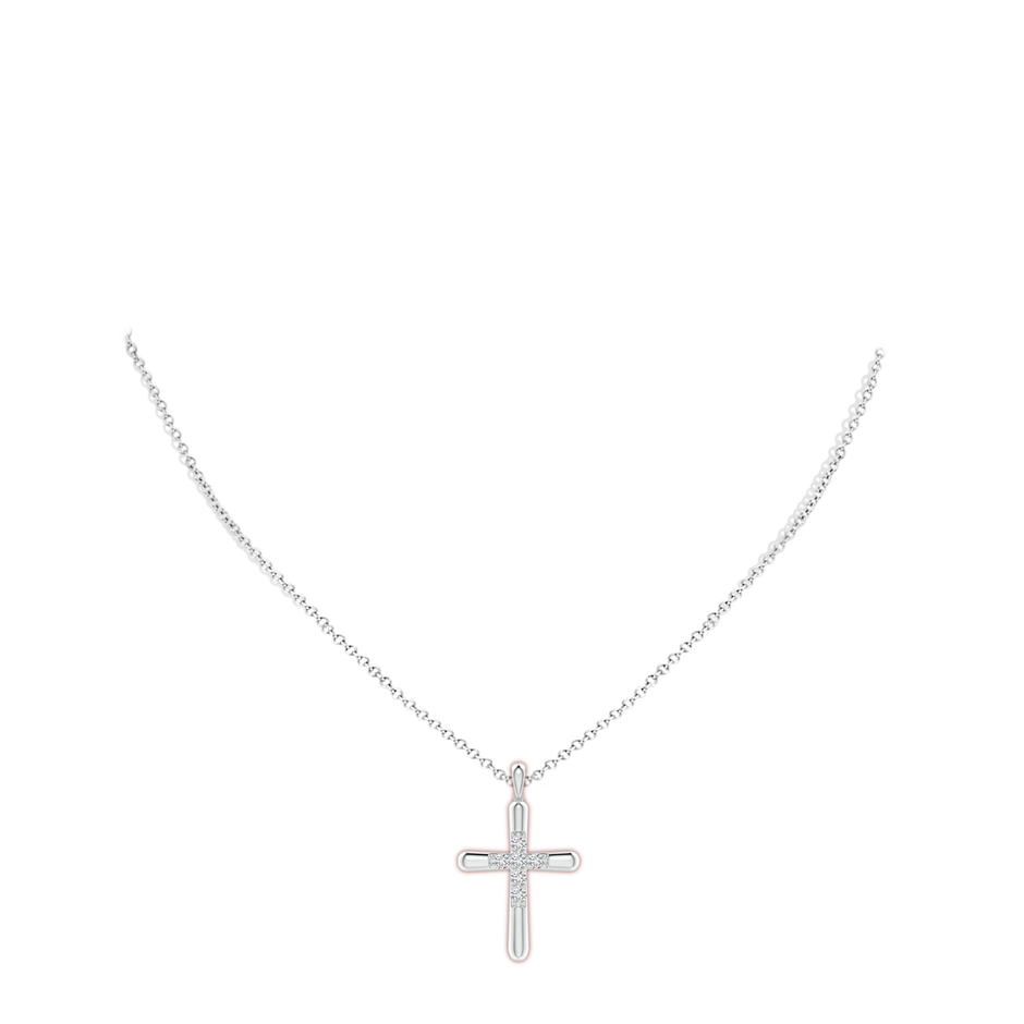 3.2mm HSI2 Prong-Set Diamond Fluted Cross Pendant in White Gold pen