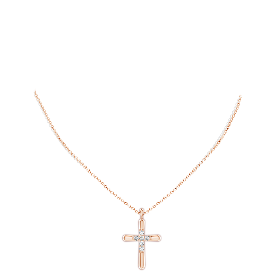 3.6mm GVS2 Prong-Set Diamond Fluted Cross Pendant in Rose Gold pen