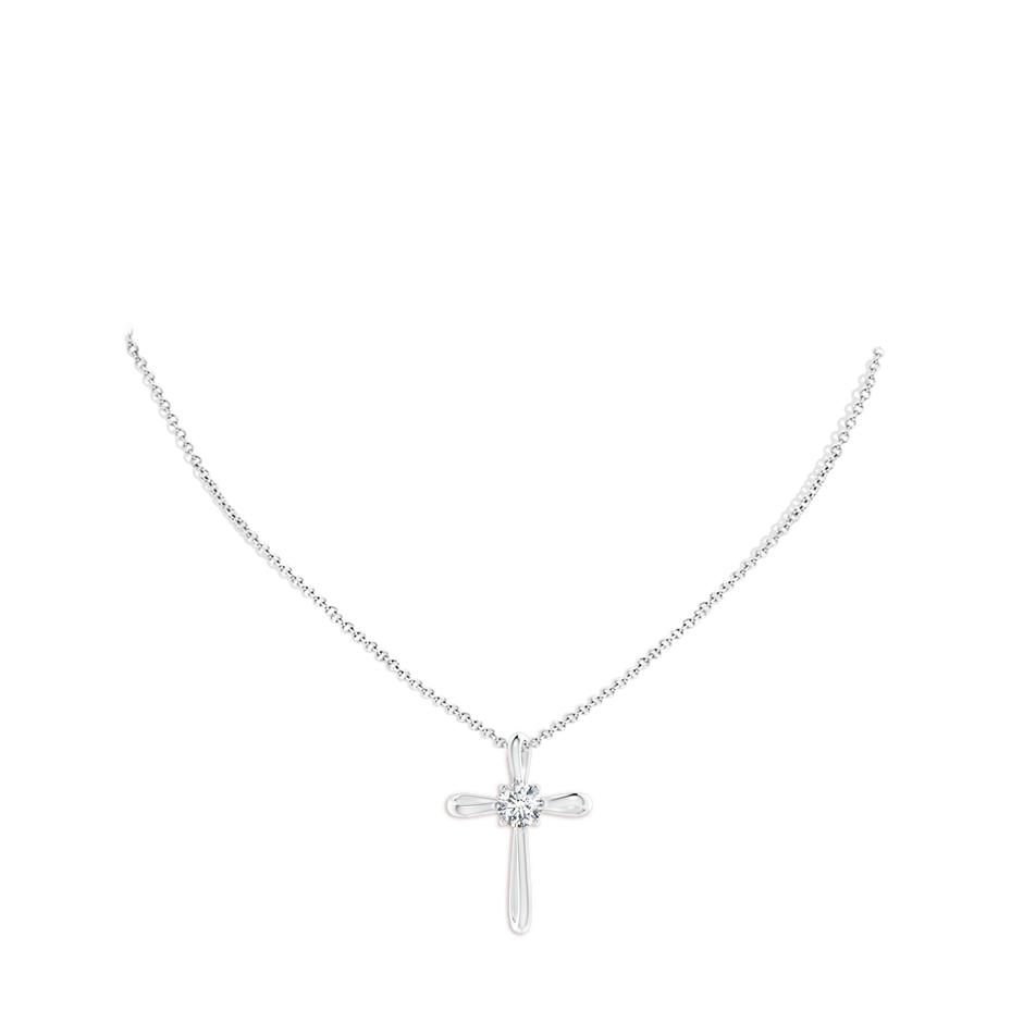 6.4mm GVS2 Twisted Cross Pendant with Diamond in White Gold pen