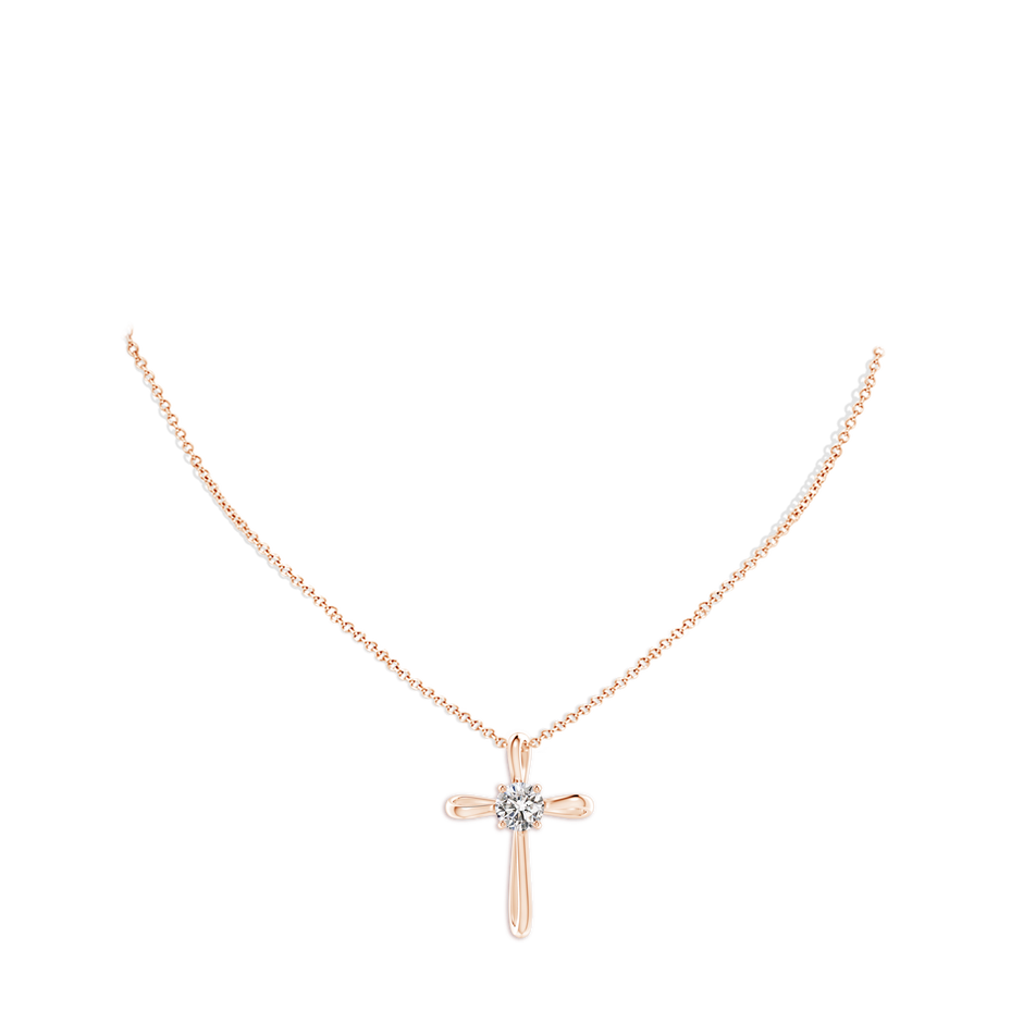 7.4mm IJI1I2 Twisted Cross Pendant with Diamond in Rose Gold pen