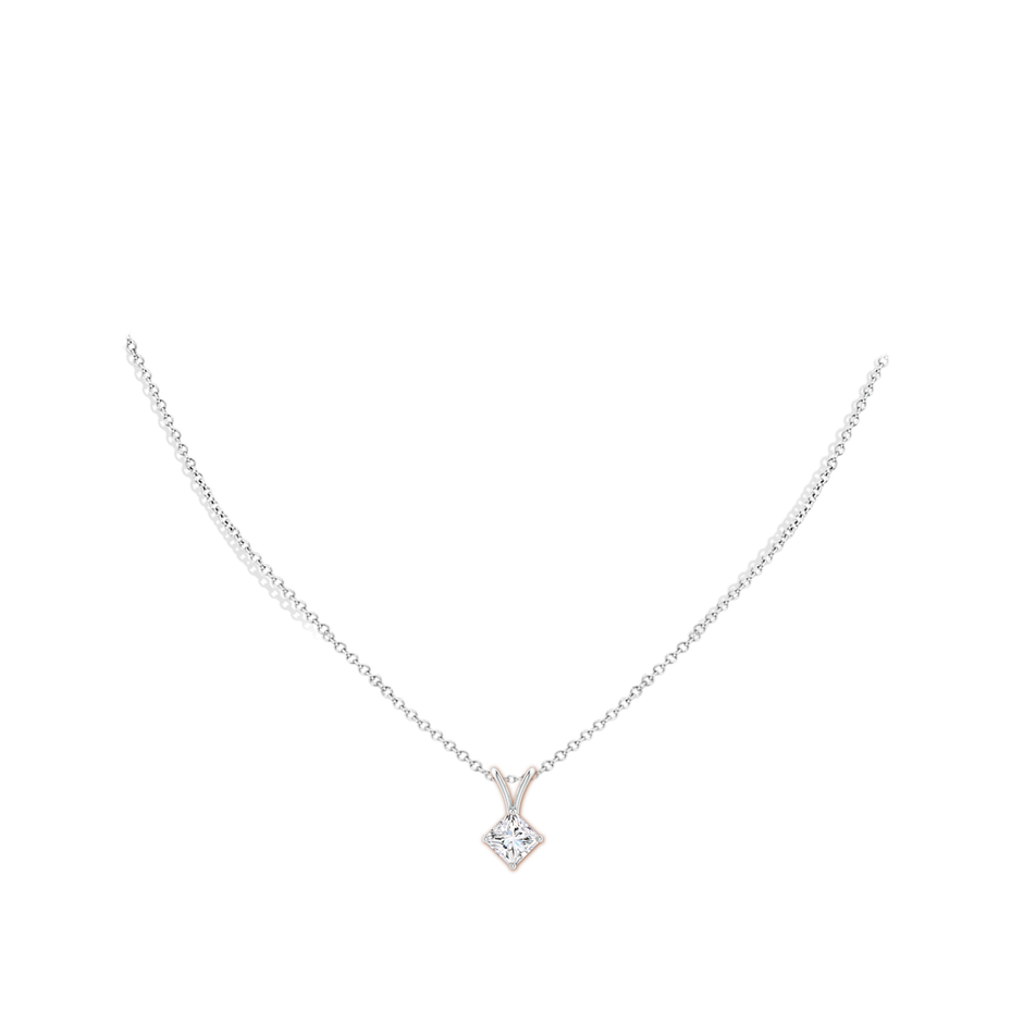 7.9mm GVS2 Prong-Set Princess-Cut Diamond Solitaire V-Bale Pendant in P950 Platinum pen