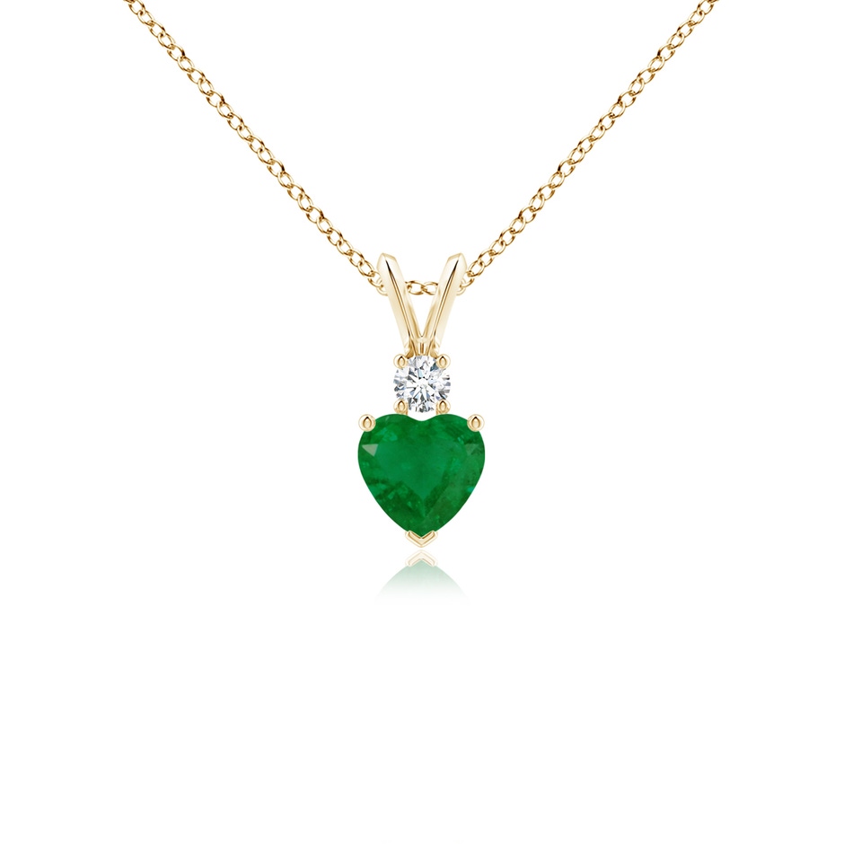 5mm A Heart-Shaped Emerald Rabbit Ear Bale Pendant in Yellow Gold 
