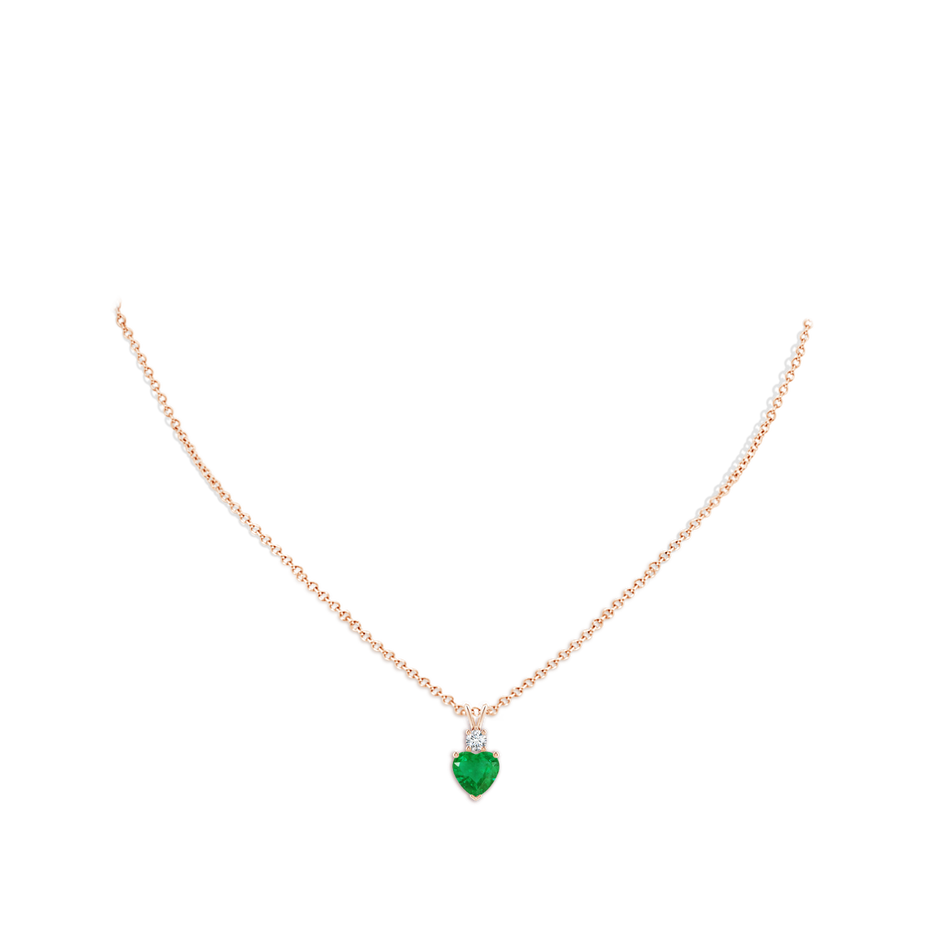 7mm AA Heart-Shaped Emerald Rabbit Ear Bale Pendant in Rose Gold body-neck