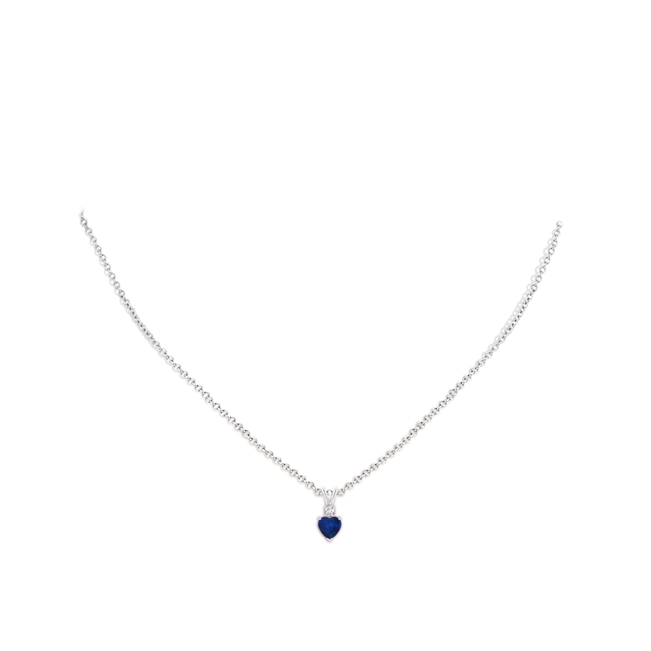 5mm AA Heart-Shaped Sapphire Rabbit Ear Bale Pendant in P950 Platinum body-neck