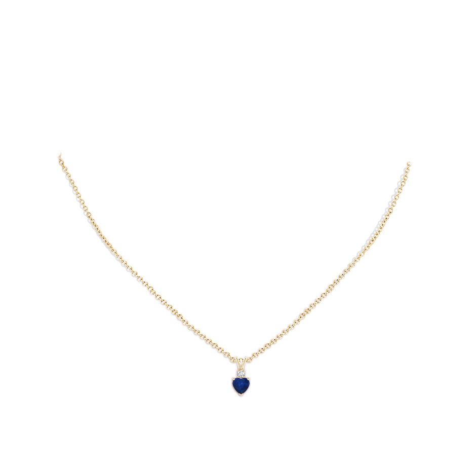 5mm AA Heart-Shaped Sapphire Rabbit Ear Bale Pendant in Yellow Gold body-neck