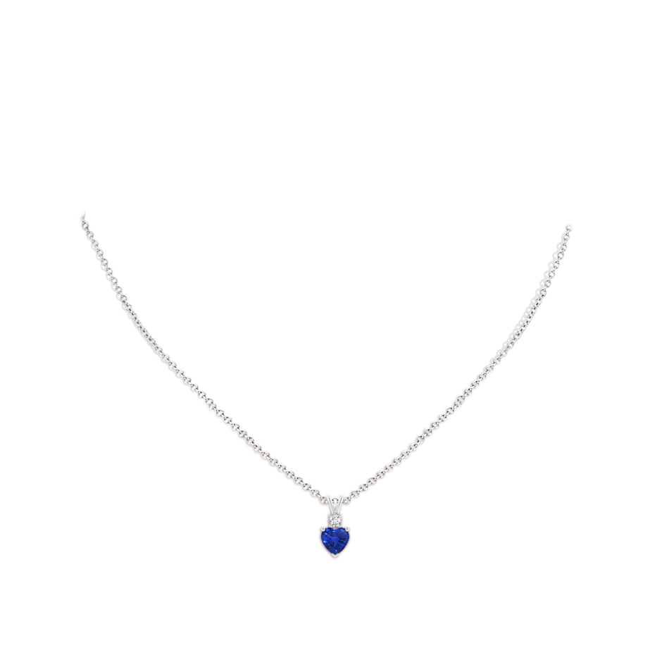 6mm AAA Heart-Shaped Sapphire Rabbit Ear Bale Pendant in P950 Platinum body-neck