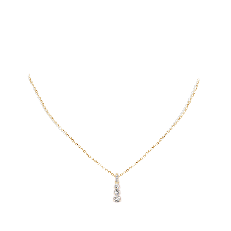 4.7mm IJI1I2 Graduated Prong-Set Round Diamond Pendant in Yellow Gold body-neck