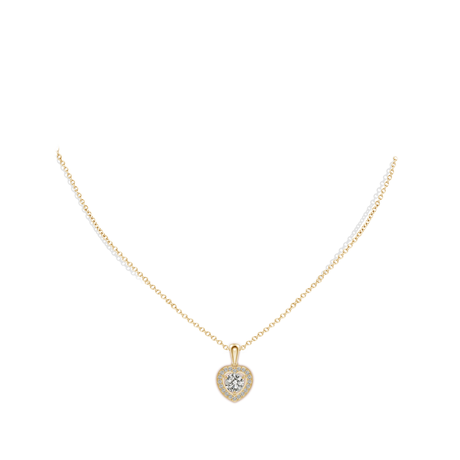 6.5mm KI3 Round Diamond Pendant with Heart-Shaped Halo in Yellow Gold body-neck