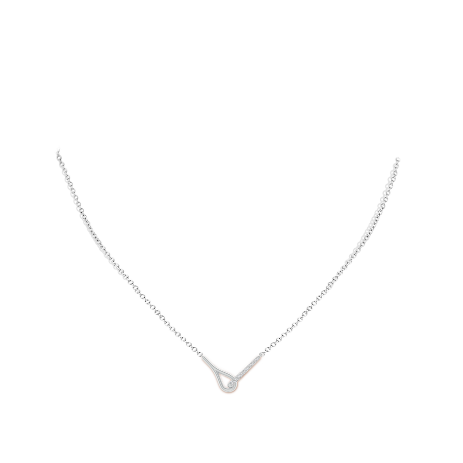 1.45mm HSI2 Diamond Interlocking Loop Pendant in White Gold pen