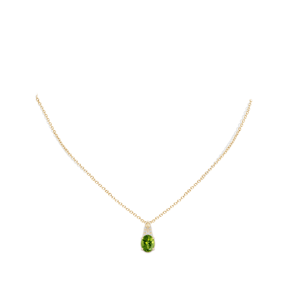 9x7mm AAAA Vintage Inspired Oval Peridot and Diamond Leo Pendant in Yellow Gold Body-Neck