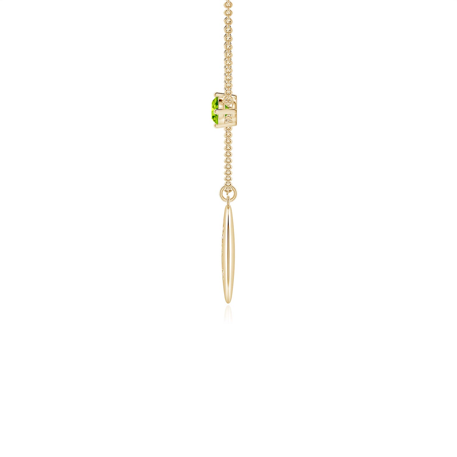 AAA - Peridot / 0.38 CT / 14 KT Yellow Gold