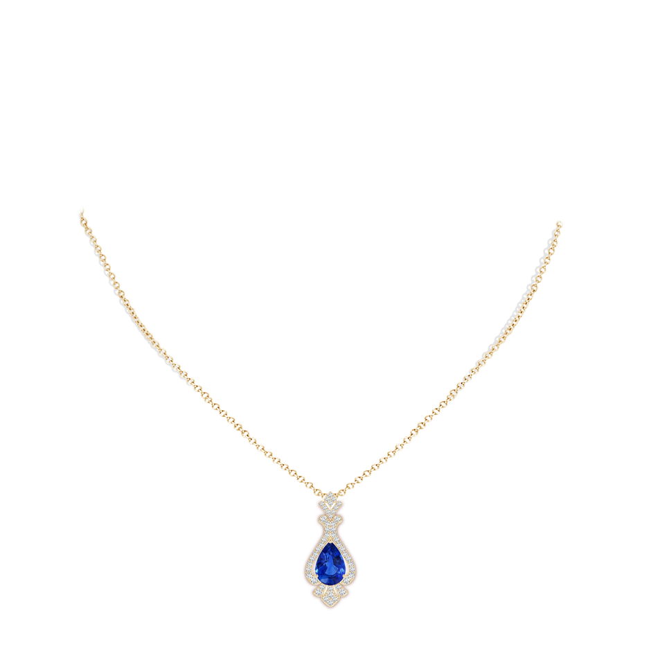11.29x7.73x6.17mm AAA Classic GIA Certified Pear-Shaped Blue Sapphire Pendant With Diamond Halo in Yellow Gold pen