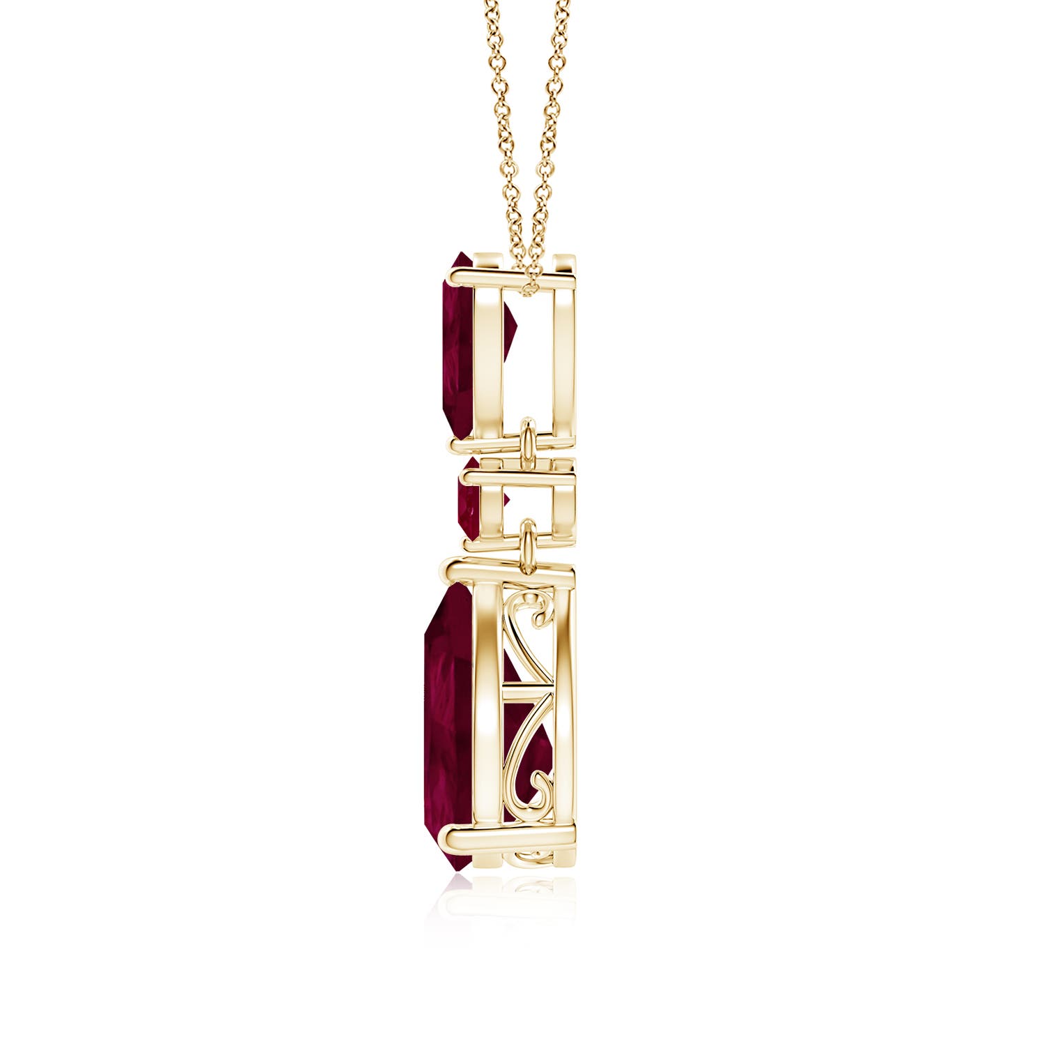 A - Ruby / 6.38 CT / 14 KT Yellow Gold