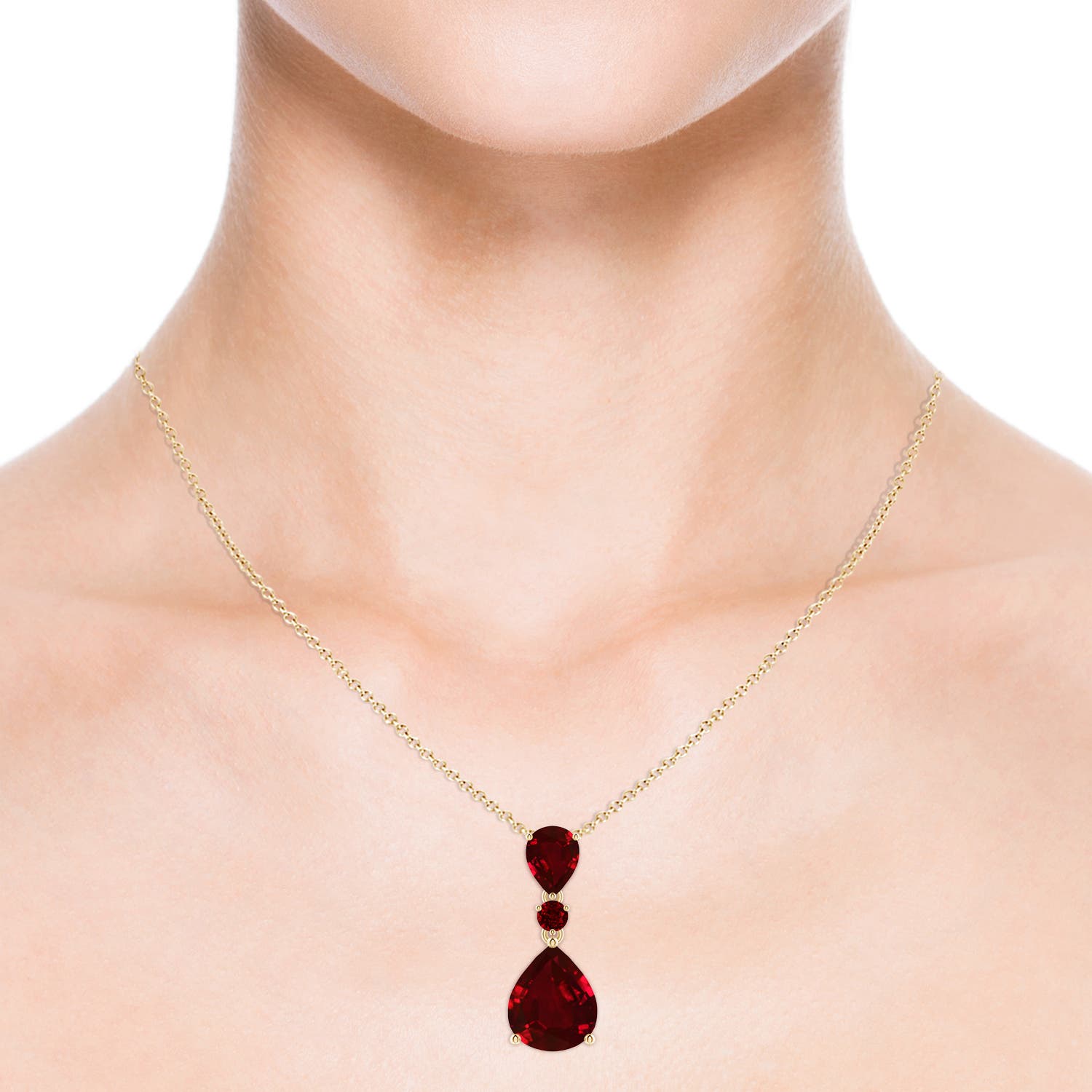 AAAA - Ruby / 6.38 CT / 14 KT Yellow Gold