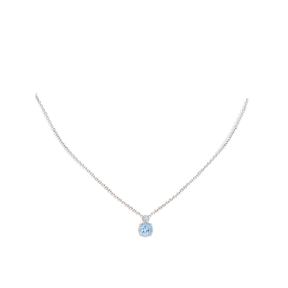7mm AA Round Aquamarine Pendant with Bezel-Set Diamond in P950 Platinum pen