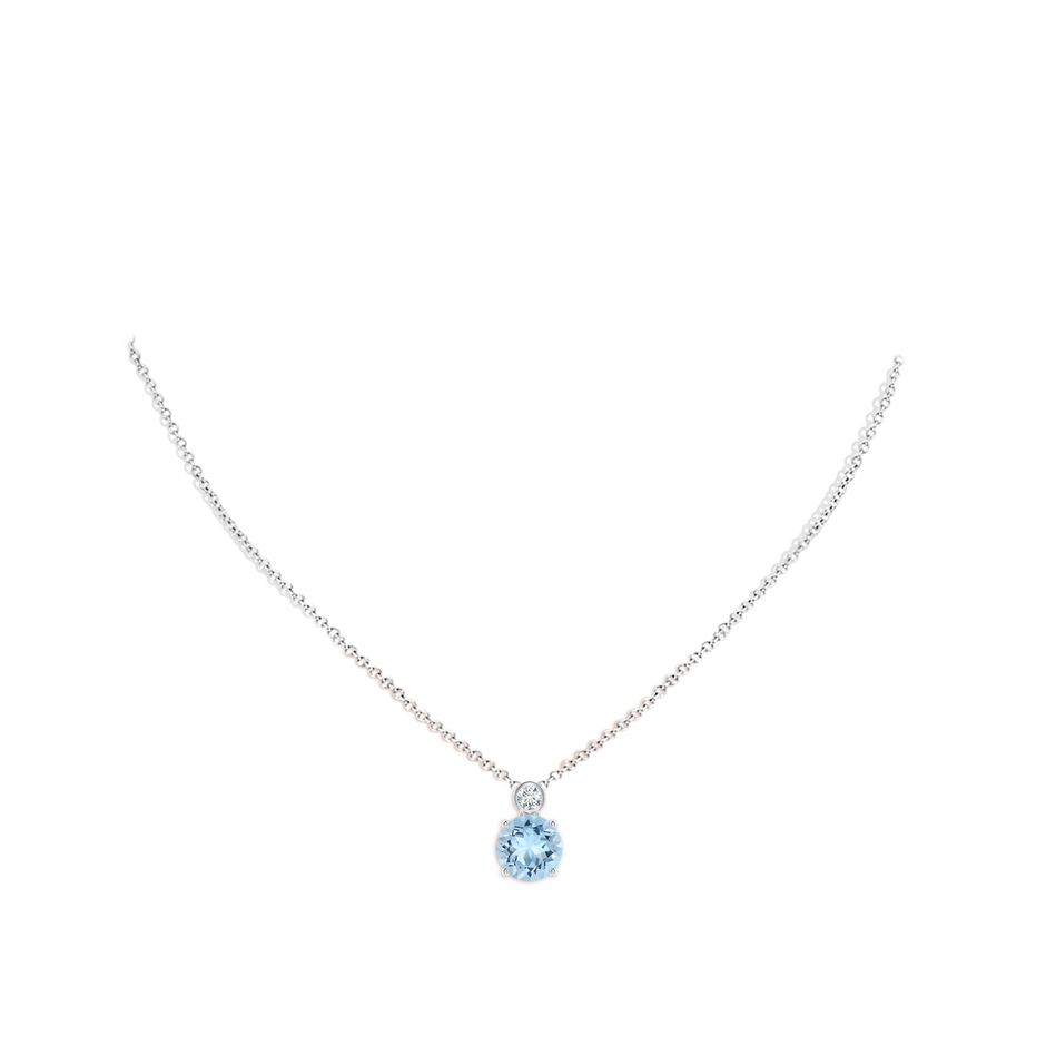 9mm AAA Round Aquamarine Pendant with Bezel-Set Diamond in White Gold pen