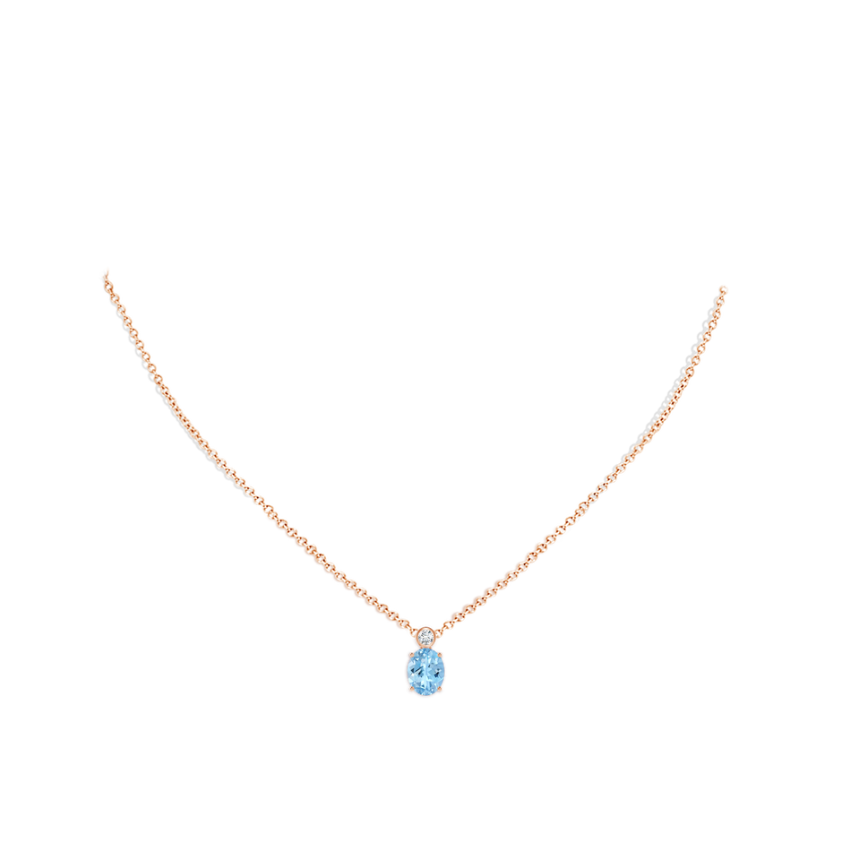 8x6mm AAAA Oval Aquamarine Pendant with Bezel-Set Diamond in Rose Gold pen