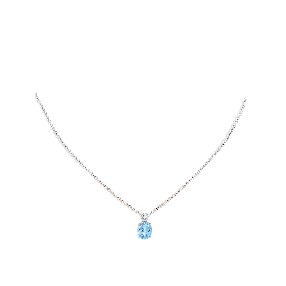 9x7mm AAAA Oval Aquamarine Pendant with Bezel-Set Diamond in P950 Platinum pen