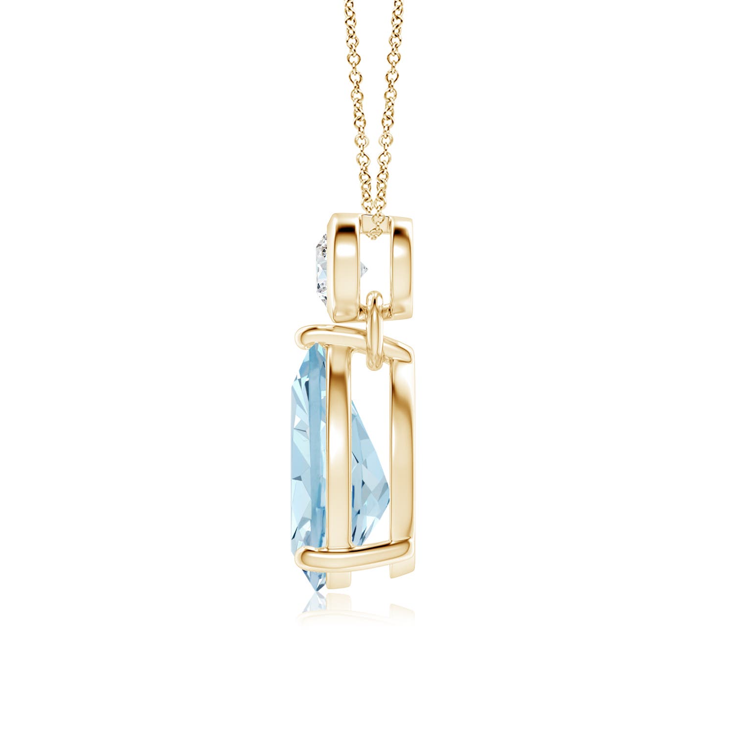 AA - Aquamarine / 1.74 CT / 14 KT Yellow Gold