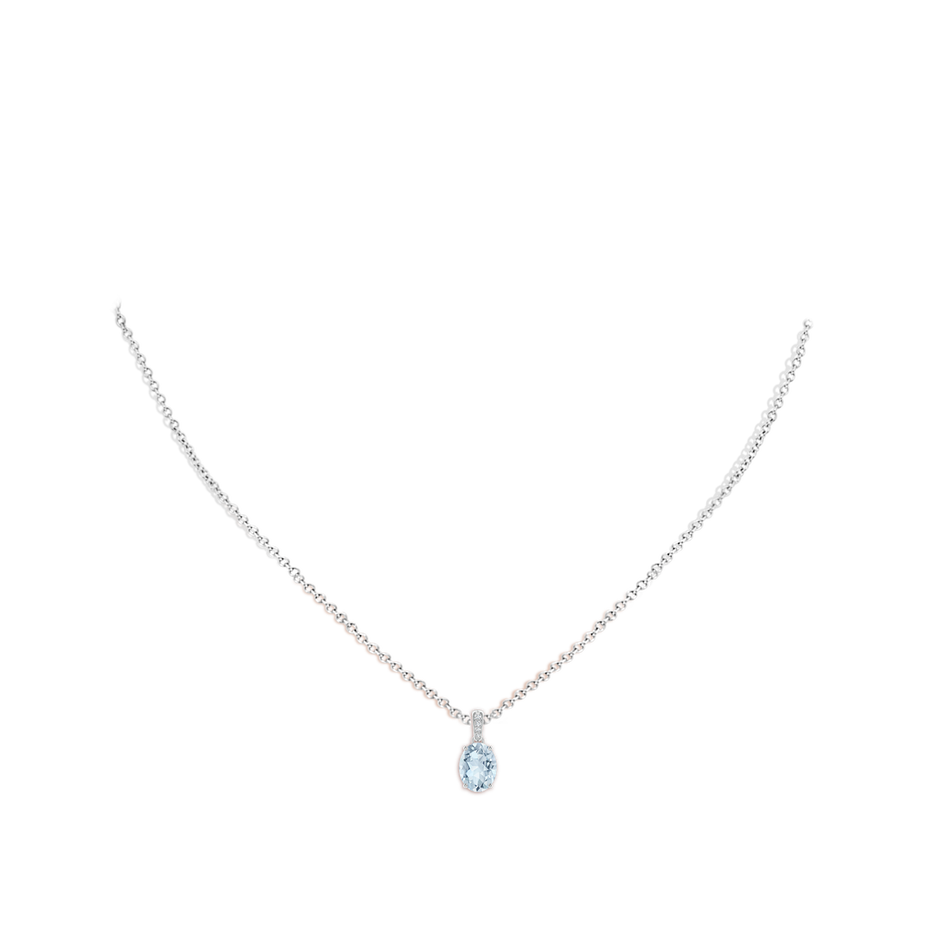 8x6mm A Prong-Set Oval Aquamarine Pendant with Diamond Bale in White Gold pen