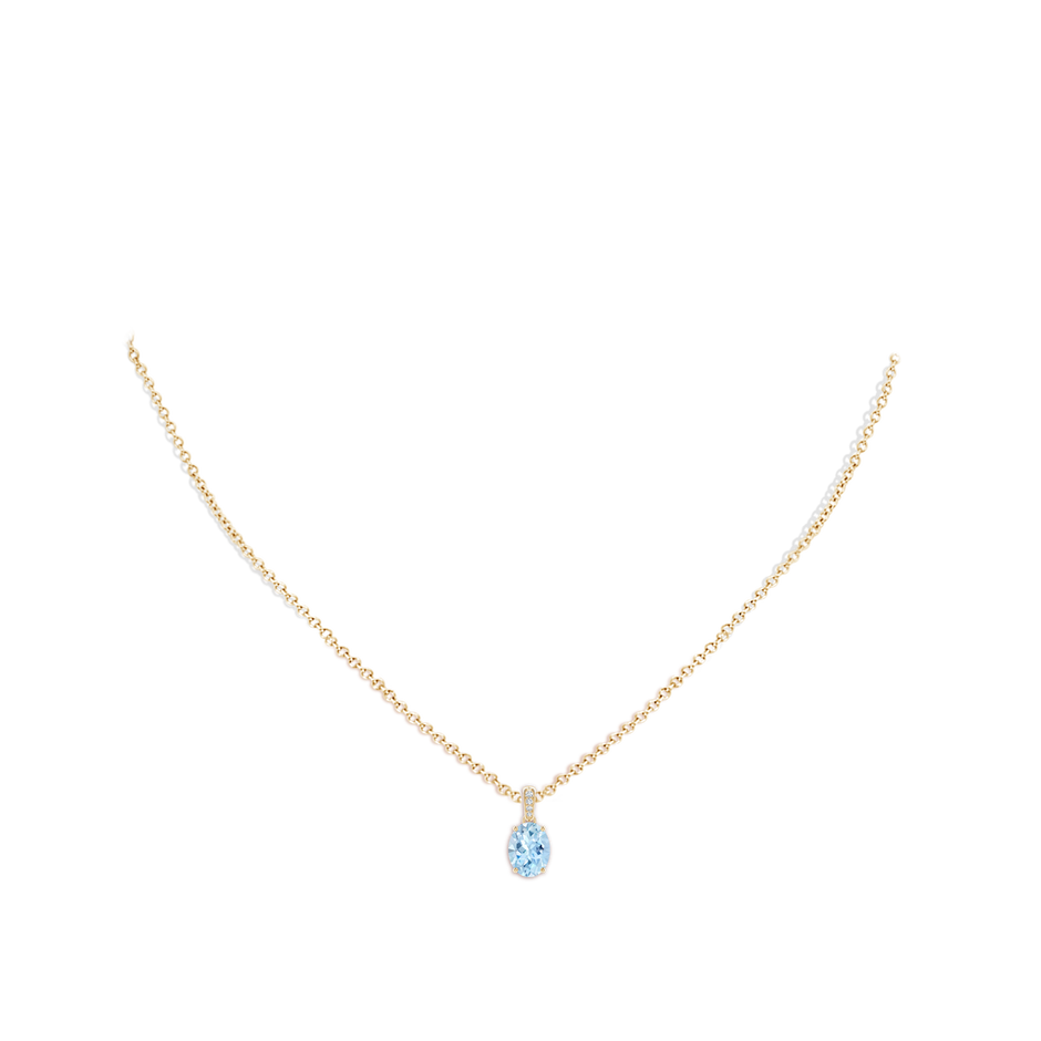 8x6mm AAA Prong-Set Oval Aquamarine Pendant with Diamond Bale in Yellow Gold pen