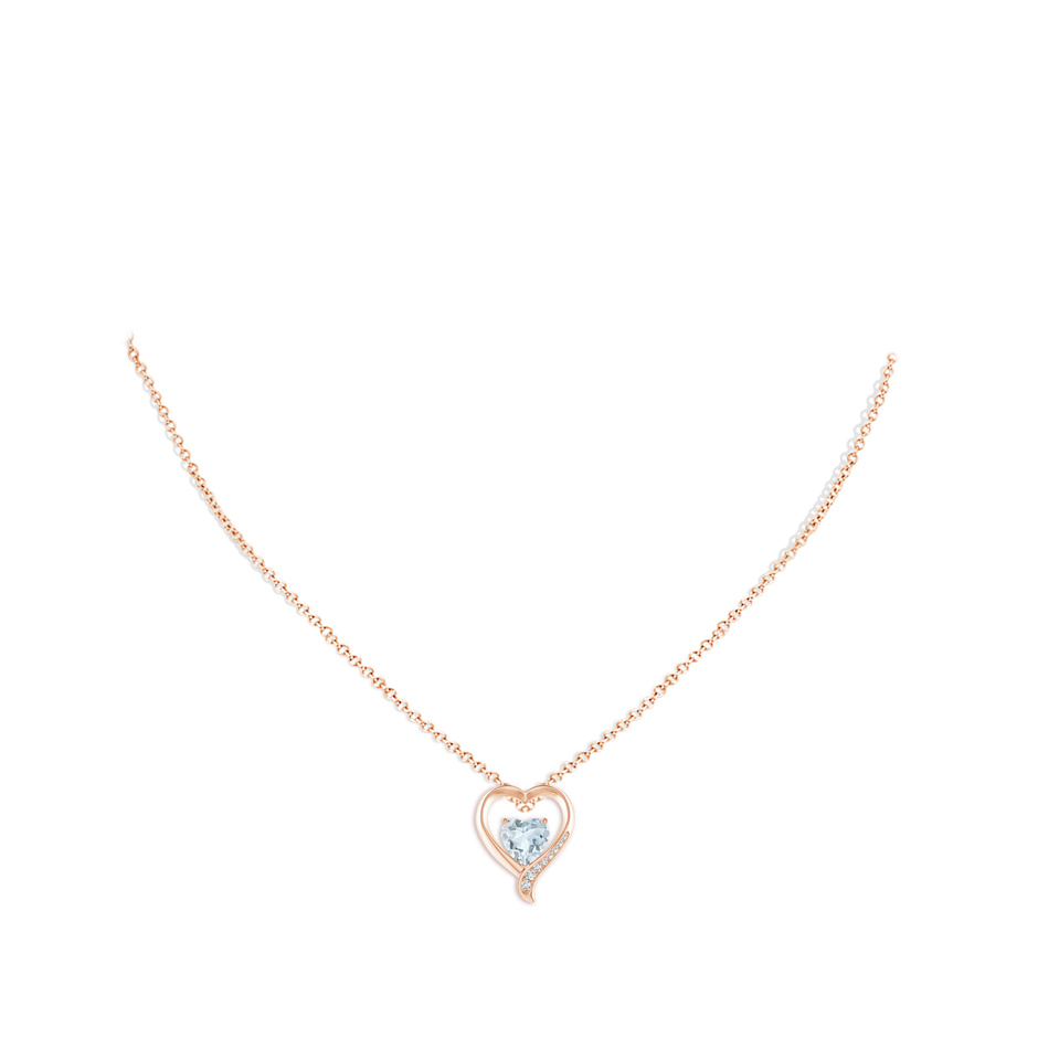 7mm A Aquamarine and Diamond Open Heart Pendant in Rose Gold pen