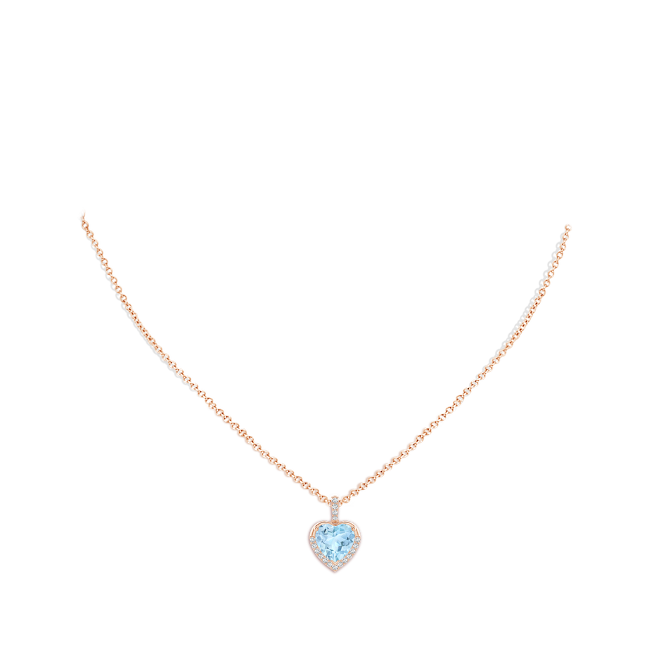 9mm AAA Heart-Shaped Aquamarine Halo Pendant in Rose Gold pen