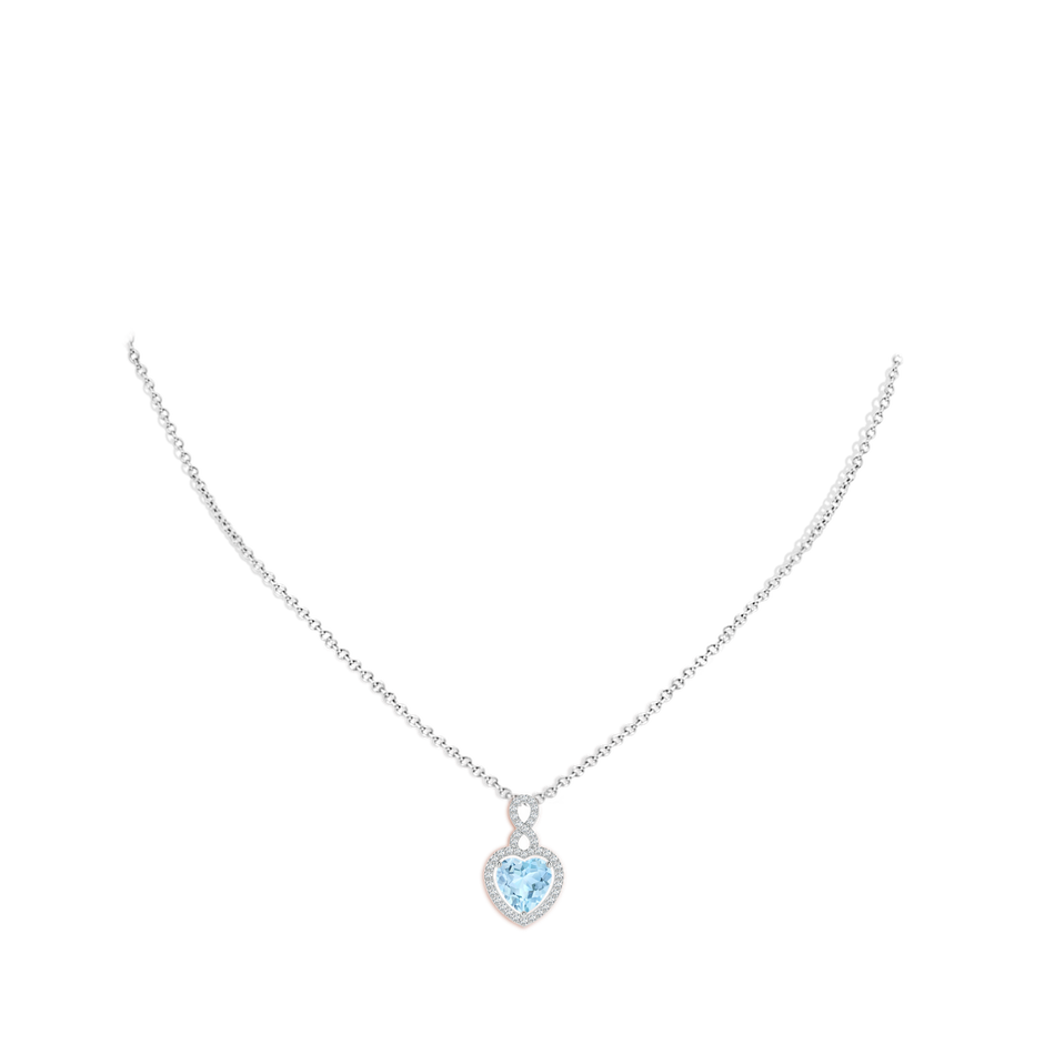 8mm AAA Aquamarine Infinity Heart Pendant with Diamond Halo in S999 Silver pen