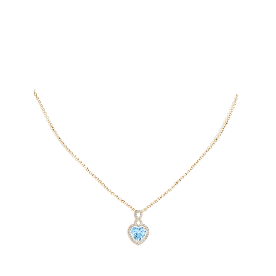 8mm AAAA Aquamarine Infinity Heart Pendant with Diamond Halo in Yellow Gold pen