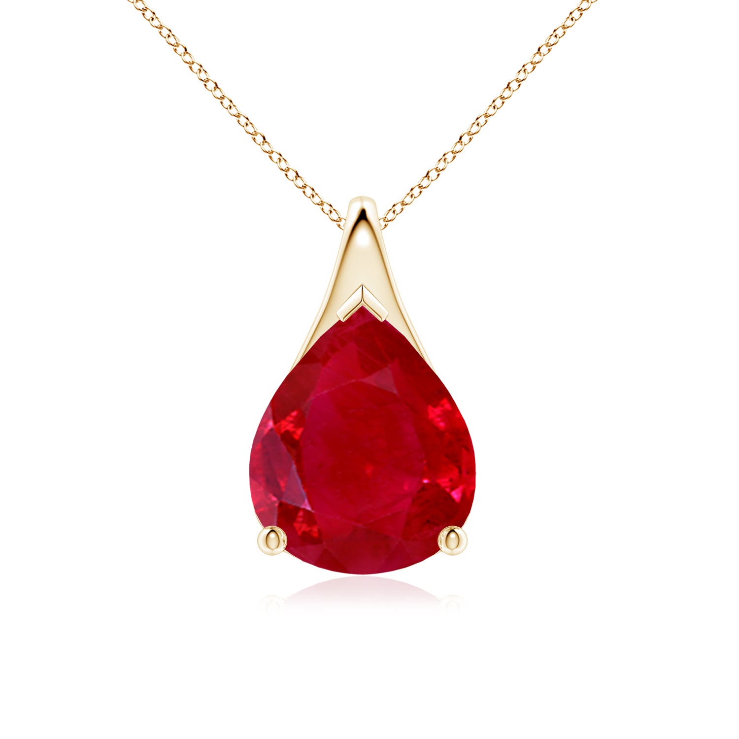 AAA - Ruby / 5 CT / 18 KT Yellow Gold