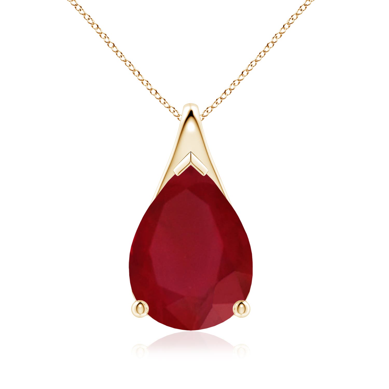 AA - Ruby / 7.9 CT / 18 KT Yellow Gold