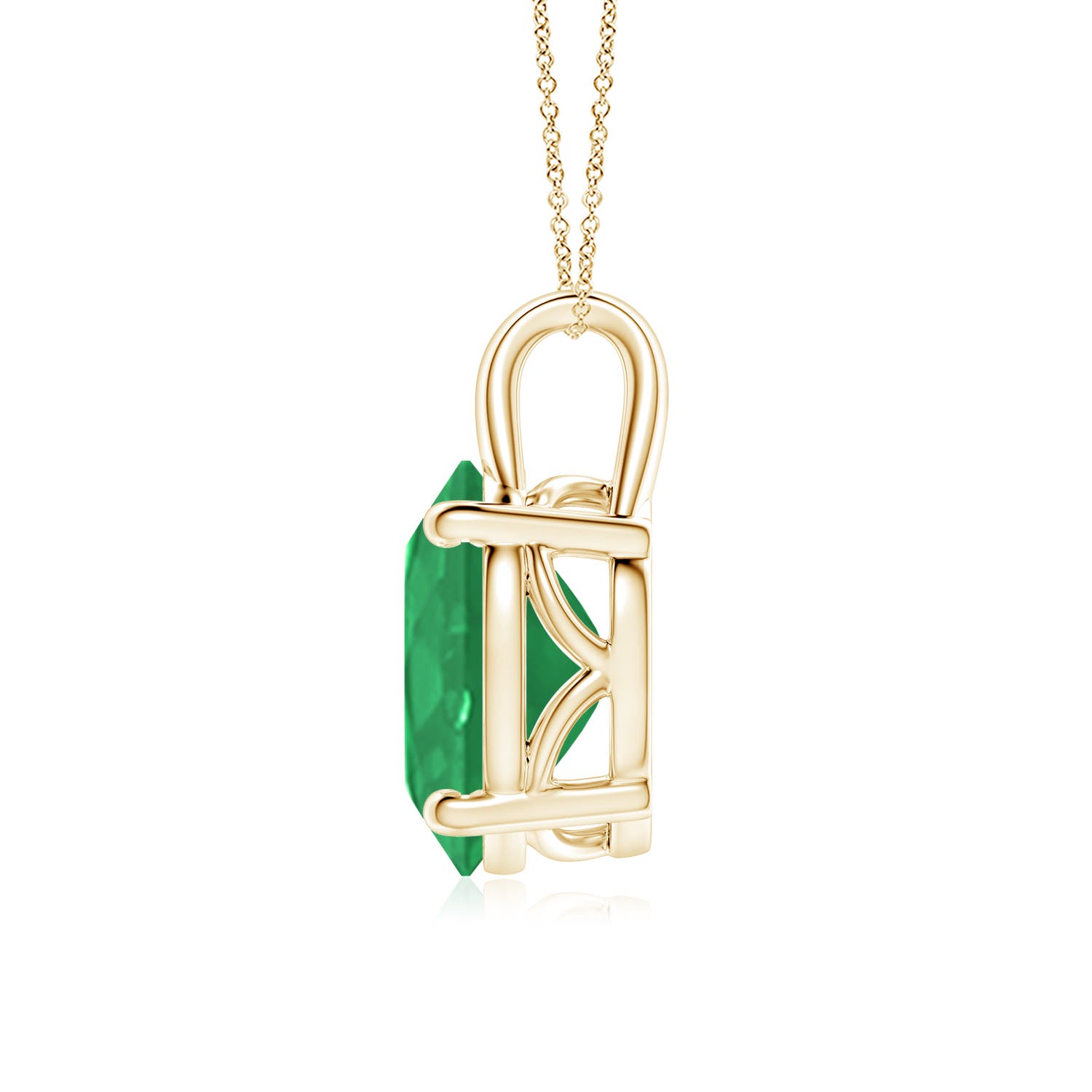 A - Emerald / 4.75 CT / 18 KT Yellow Gold