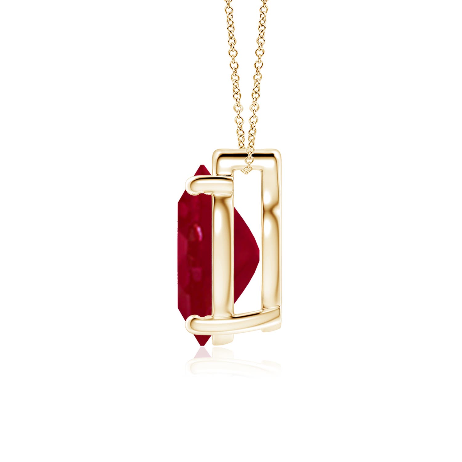 AA - Ruby / 6 CT / 18 KT Yellow Gold