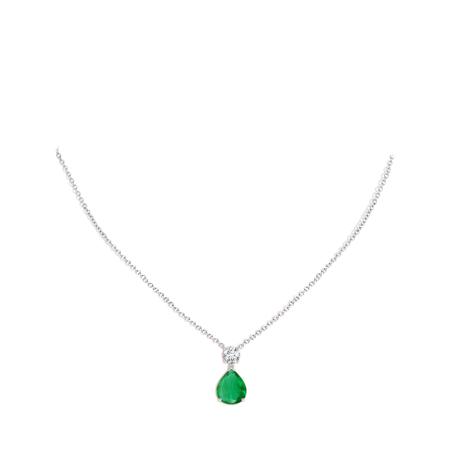 AA - Emerald / 5.21 CT / 18 KT White Gold