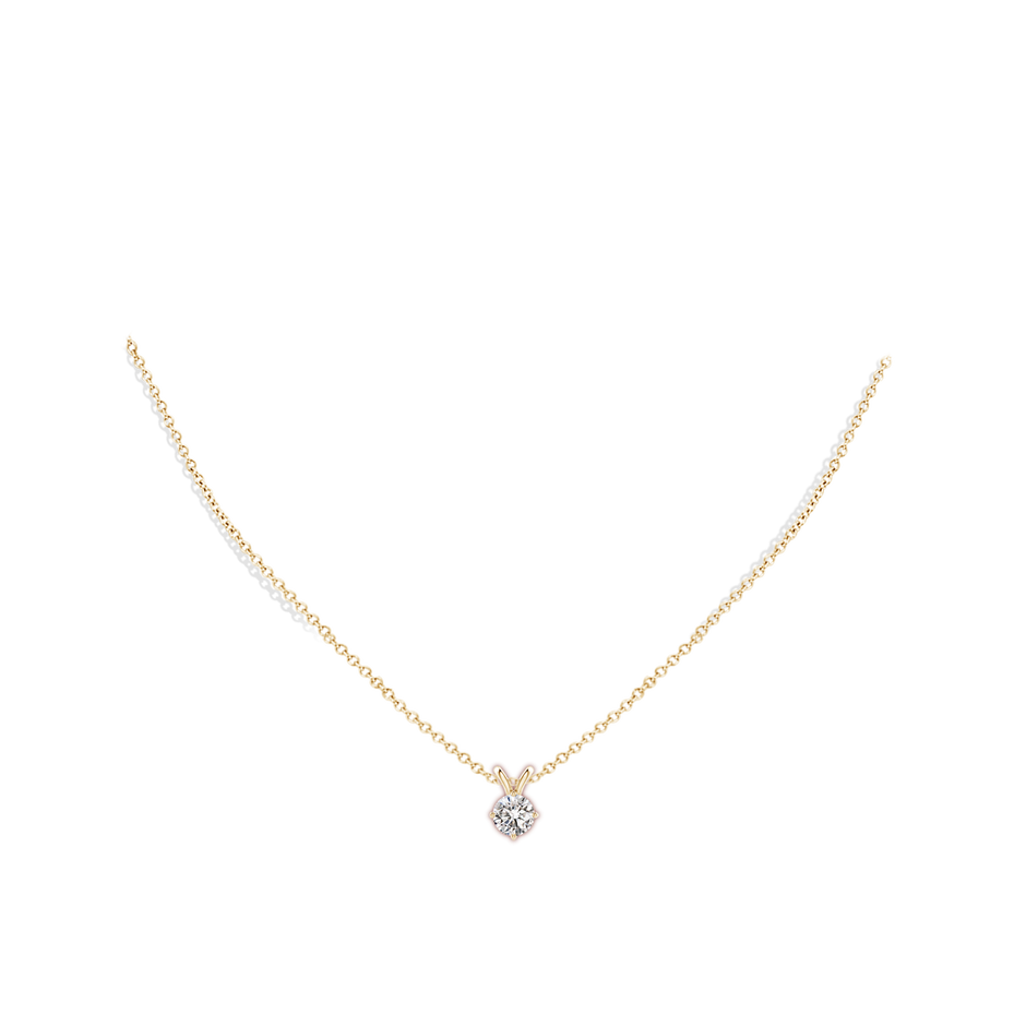 6.4mm IJI1I2 Round Diamond Solitaire V-Bale Pendant in Yellow Gold pen