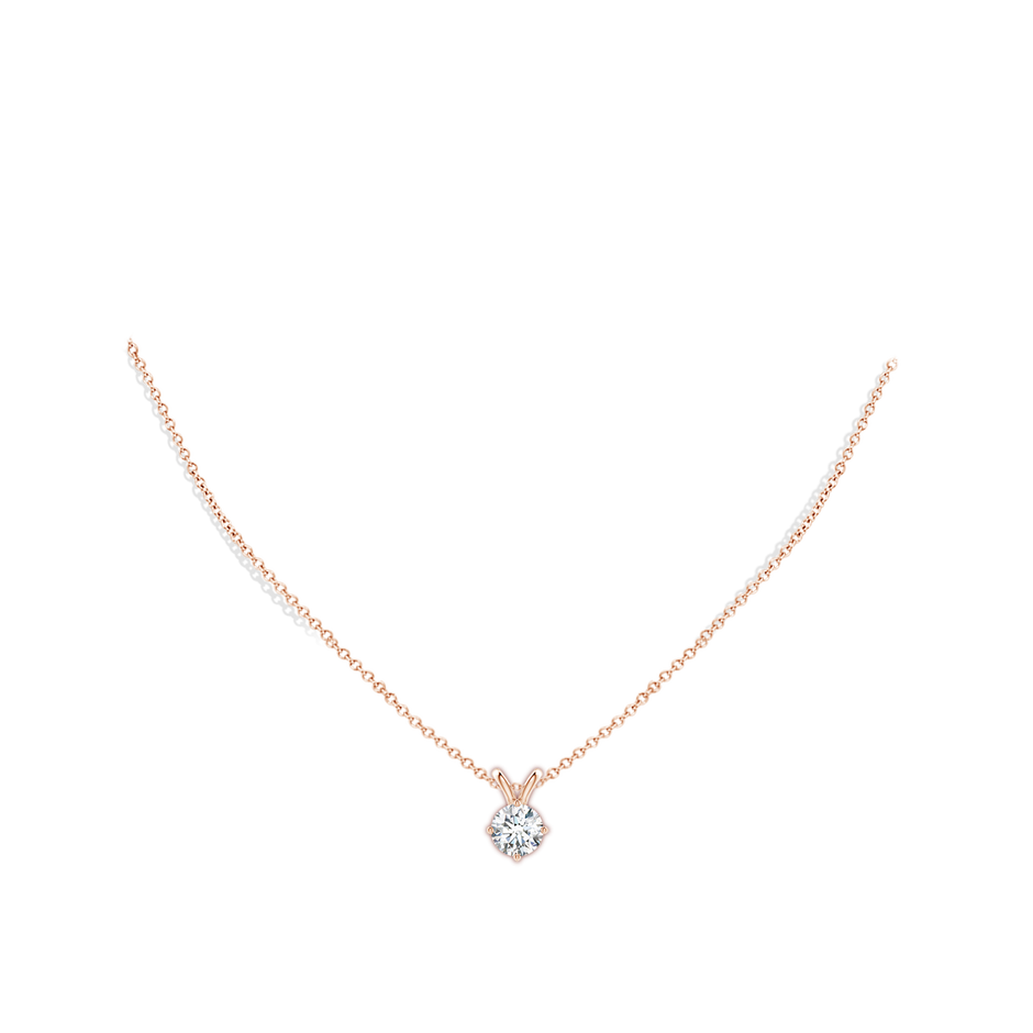 8mm GVS2 Round Diamond Solitaire V-Bale Pendant in Rose Gold pen