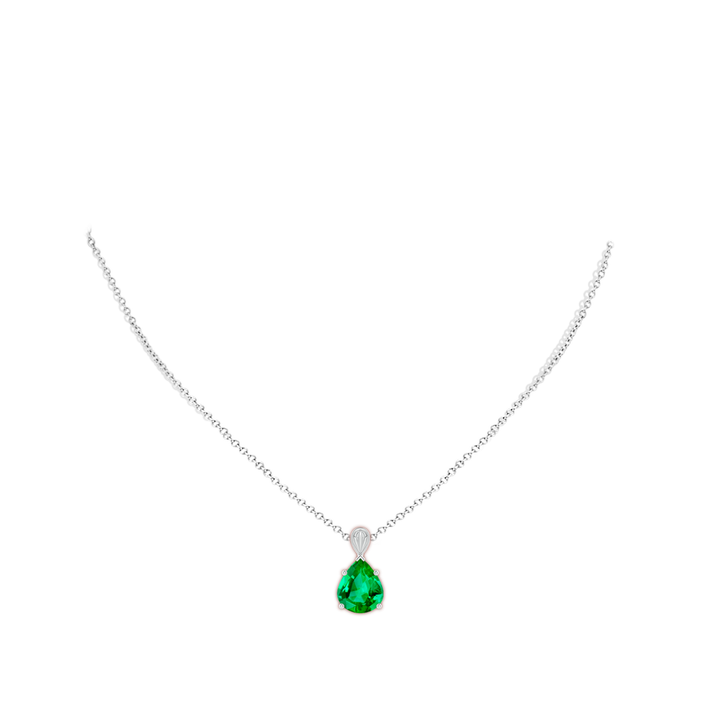 12x10mm AAA Solitaire Pear-Shaped Emerald Classic Pendant in White Gold pen