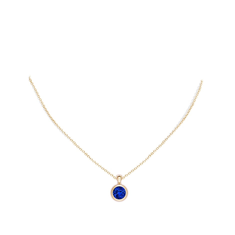 9mm AAAA Bezel-Set Round Blue Sapphire Solitaire Pendant in Yellow Gold pen